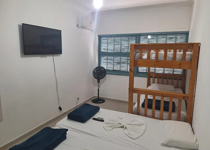 Apartamento Inteiro 1 Dormitorio Com Ar Condicionado No Boqueirao